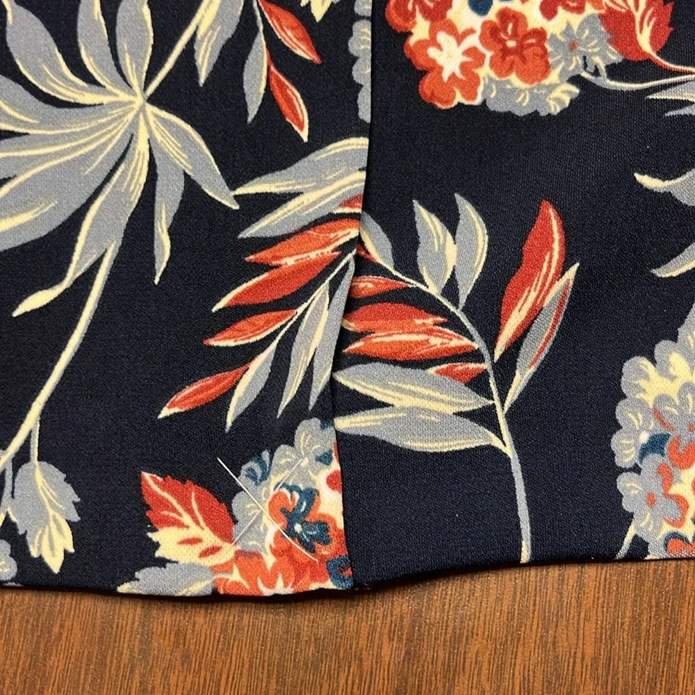 Ann Taylor factory skirt, size‎ 6, NWT